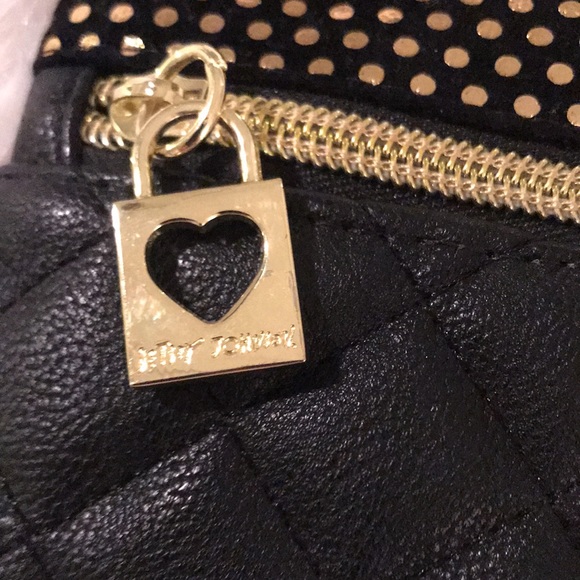 Betsy Johnson wristlet - Picture 5 of 6